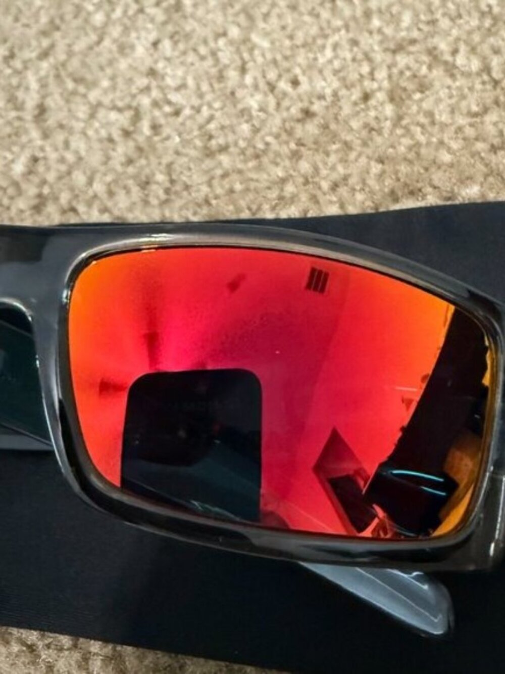 ( OO9014 ) Oakley Gascan Smoke Gray Frame Ruby Iridium Lenses - Picture 3 of 7
